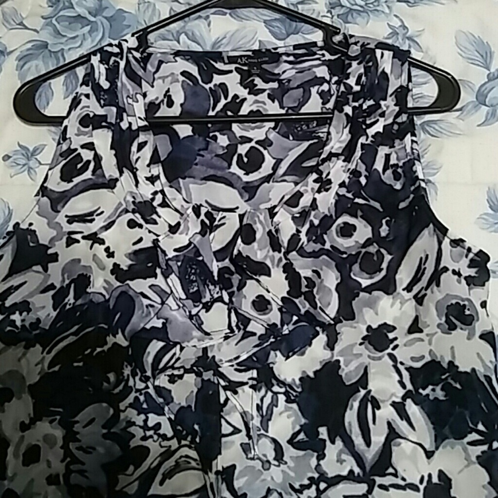 Anne Klein blouse